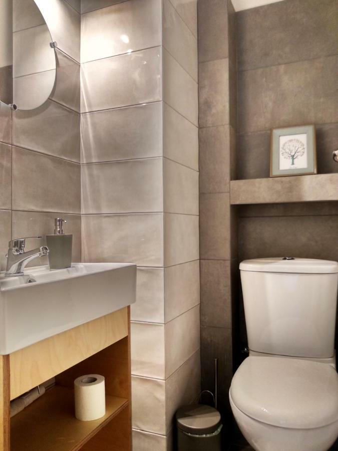 Darsiss 2 - Museum Apartment Афины Экстерьер фото